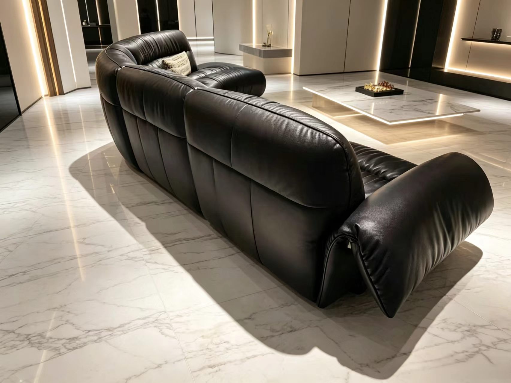 Modern Luxury Black Leather Curved Sectional Sofa