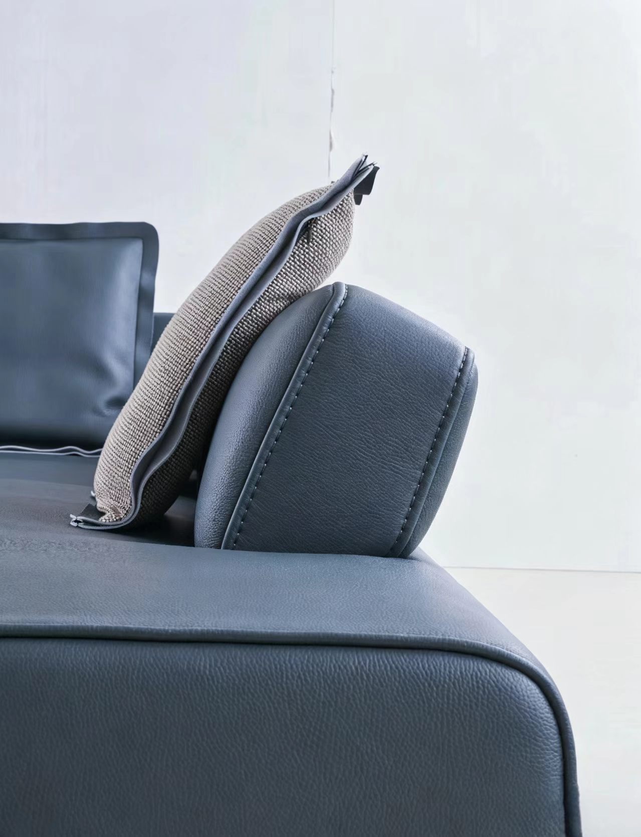 Modern Minimalist Navy Blue Leather L-Shaped Sectional Sofa